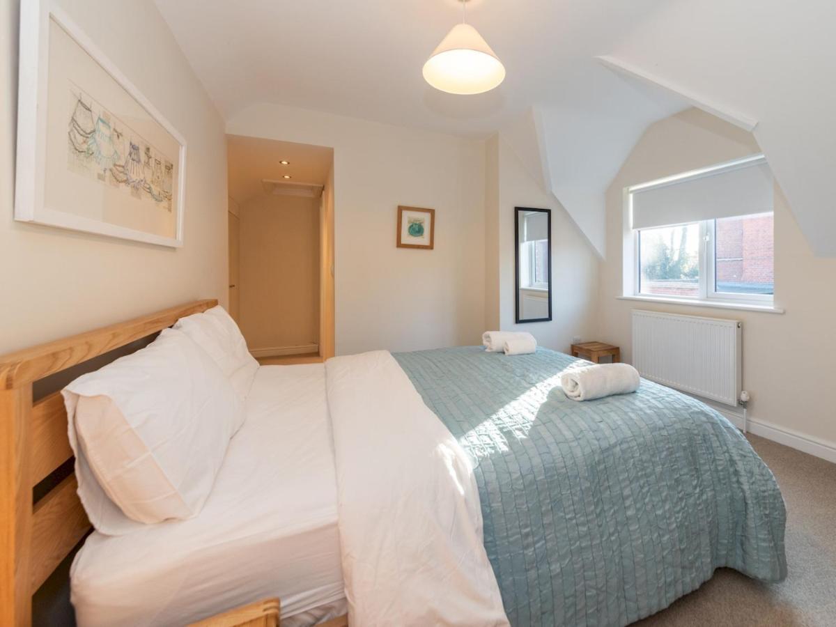 Pass The Keys 41C Bath Road Modern Renovated Peaceful House With Garden Villa Reading Buitenkant foto