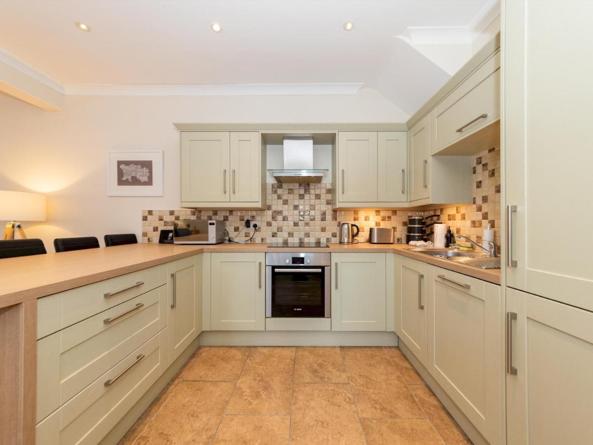 Pass The Keys 41C Bath Road Modern Renovated Peaceful House With Garden Villa Reading Buitenkant foto