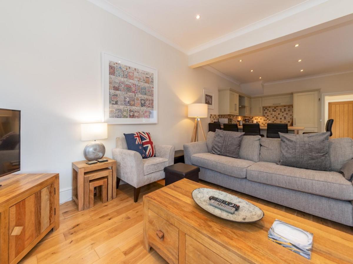 Pass The Keys 41C Bath Road Modern Renovated Peaceful House With Garden Villa Reading Buitenkant foto