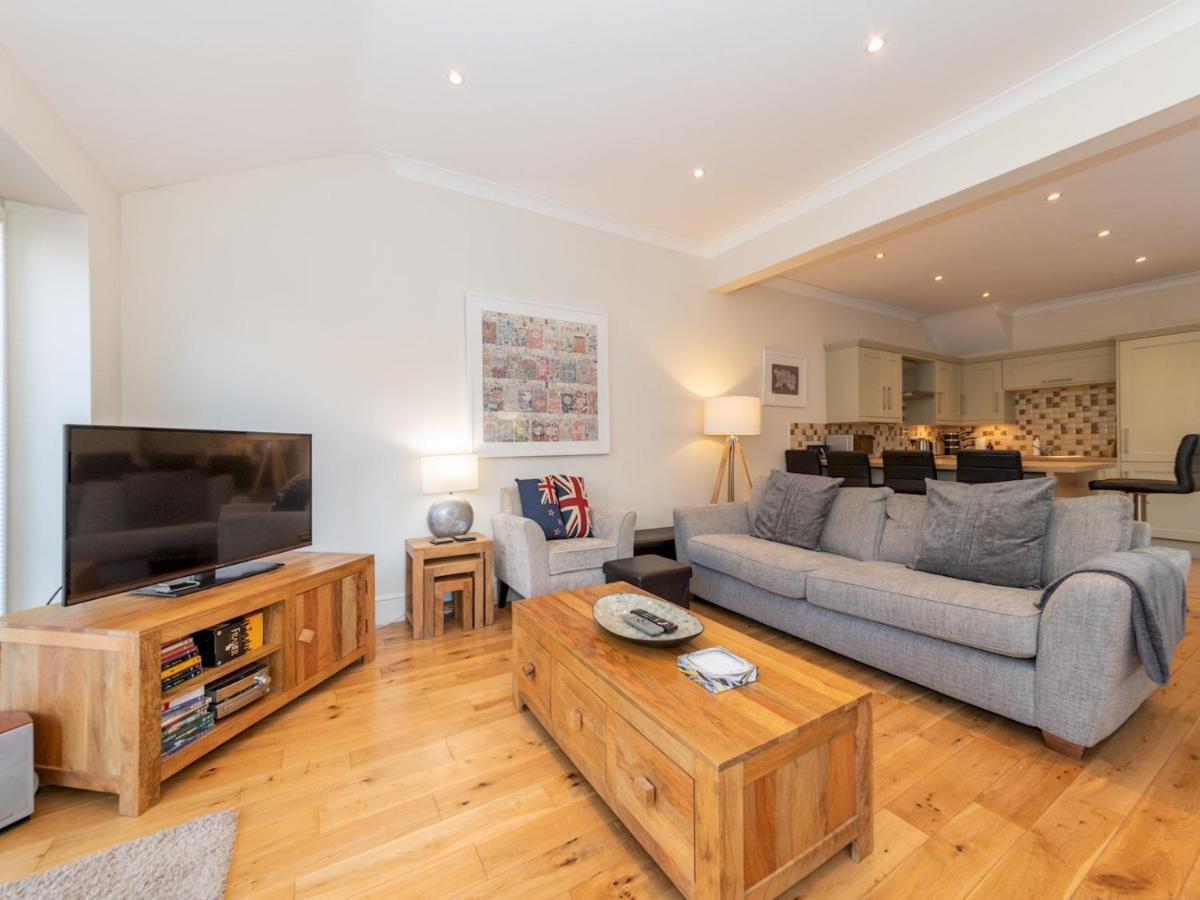 Pass The Keys 41C Bath Road Modern Renovated Peaceful House With Garden Villa Reading Buitenkant foto
