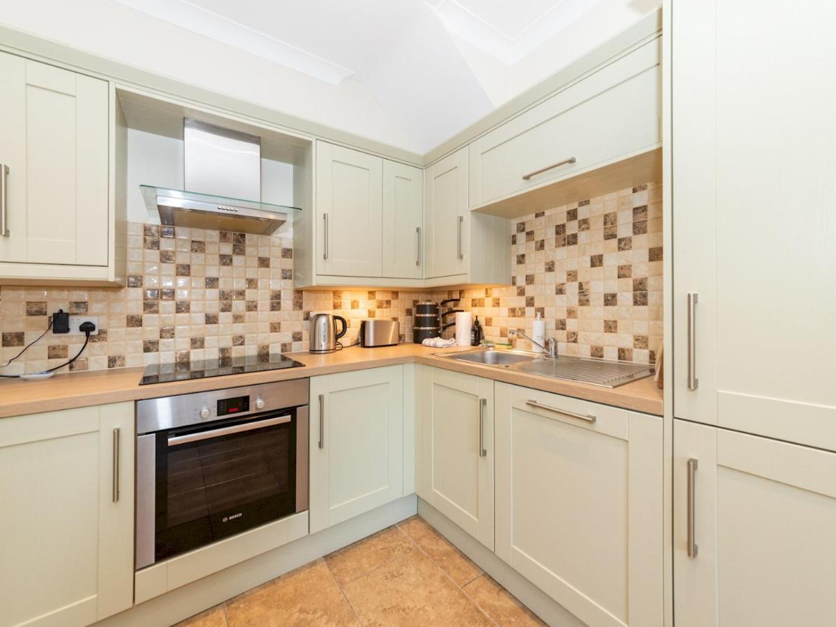 Pass The Keys 41C Bath Road Modern Renovated Peaceful House With Garden Villa Reading Buitenkant foto