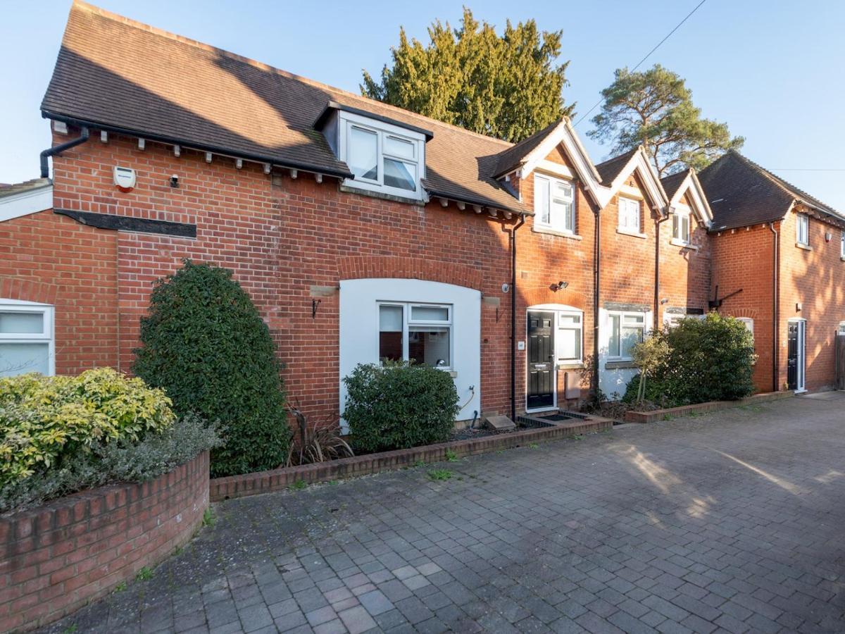 Pass The Keys 41C Bath Road Modern Renovated Peaceful House With Garden Villa Reading Buitenkant foto