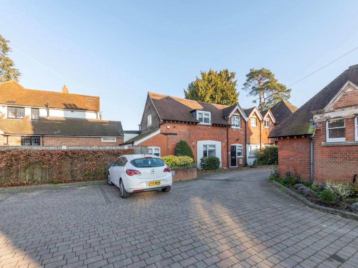 Pass The Keys 41C Bath Road Modern Renovated Peaceful House With Garden Villa Reading Buitenkant foto